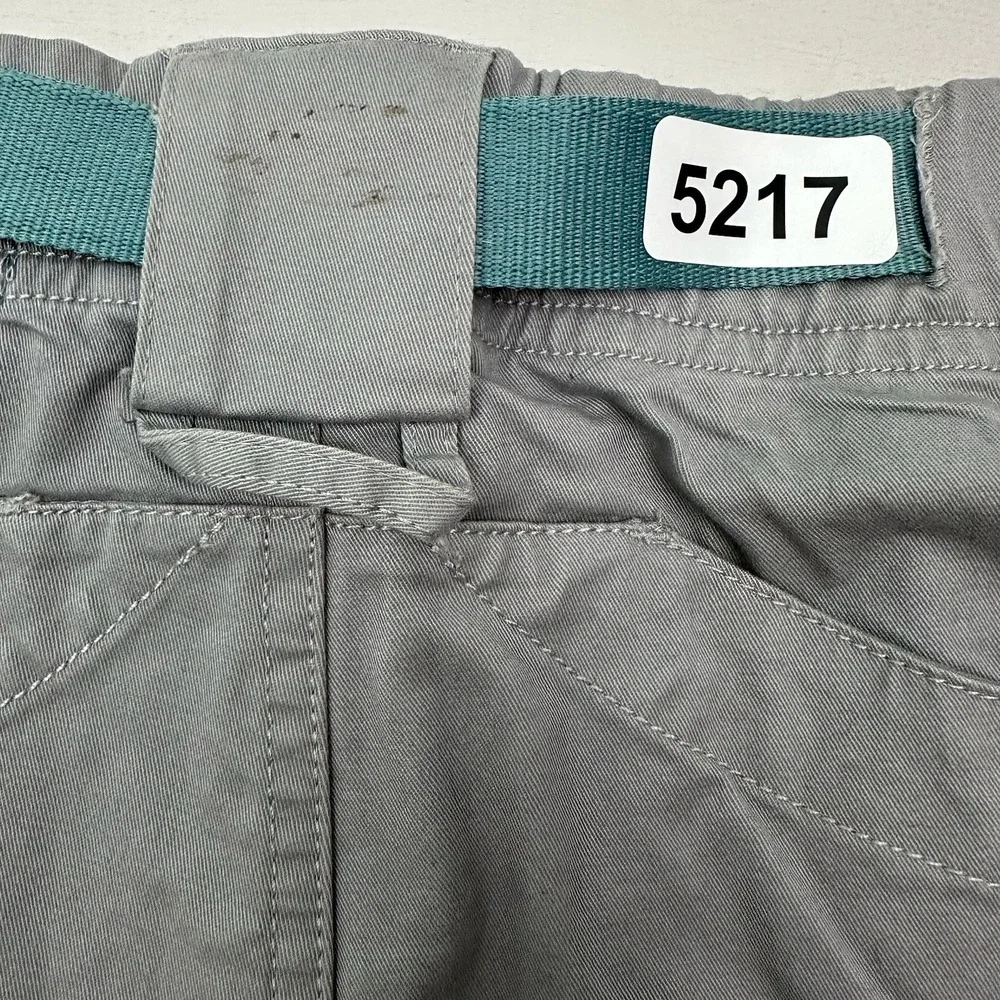 NEW KAVU Hit The Road Pants Men MEDIUM Gray Belted Elastic Waist Stretch Hiking